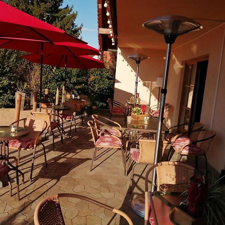 Zeltplatz Altjessen 57 Hotel เพียร์นา ภายนอก รูปภาพ